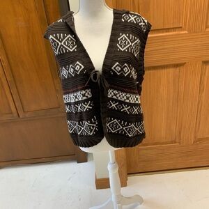 Cecil knit hooded sweater vest front tie XL